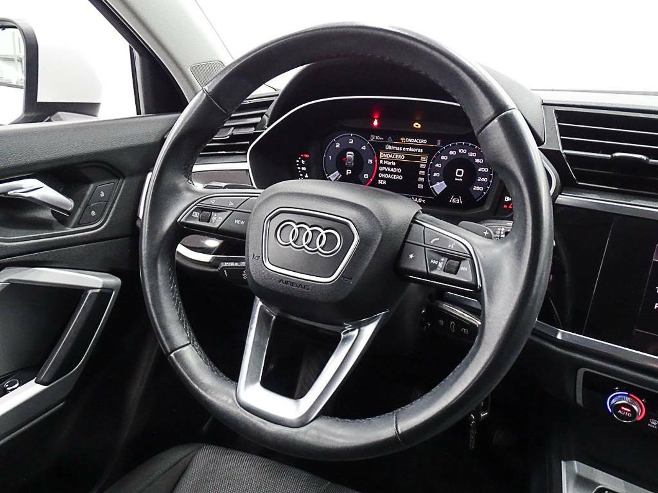 Foto Audi Q3 26