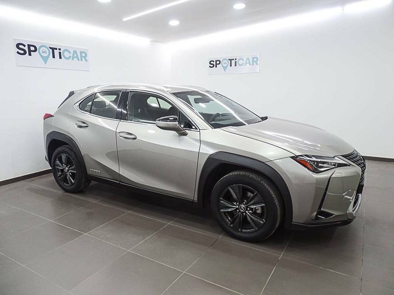 Foto Lexus UX 4