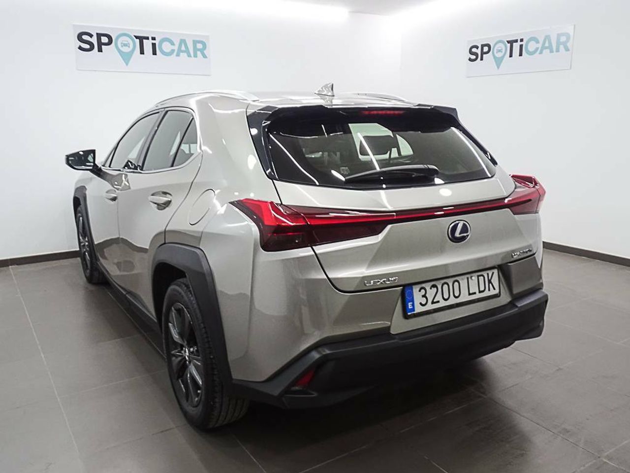 Foto Lexus UX 7