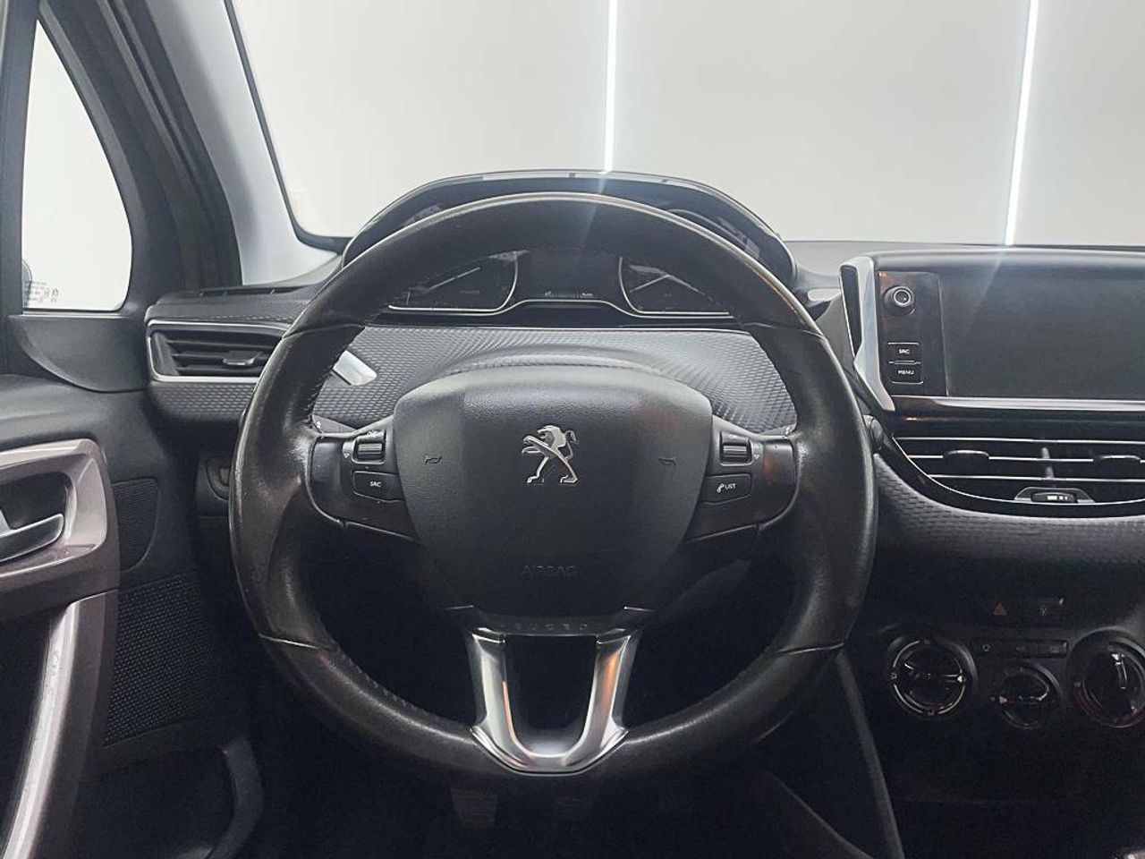 Foto Peugeot 2008 13