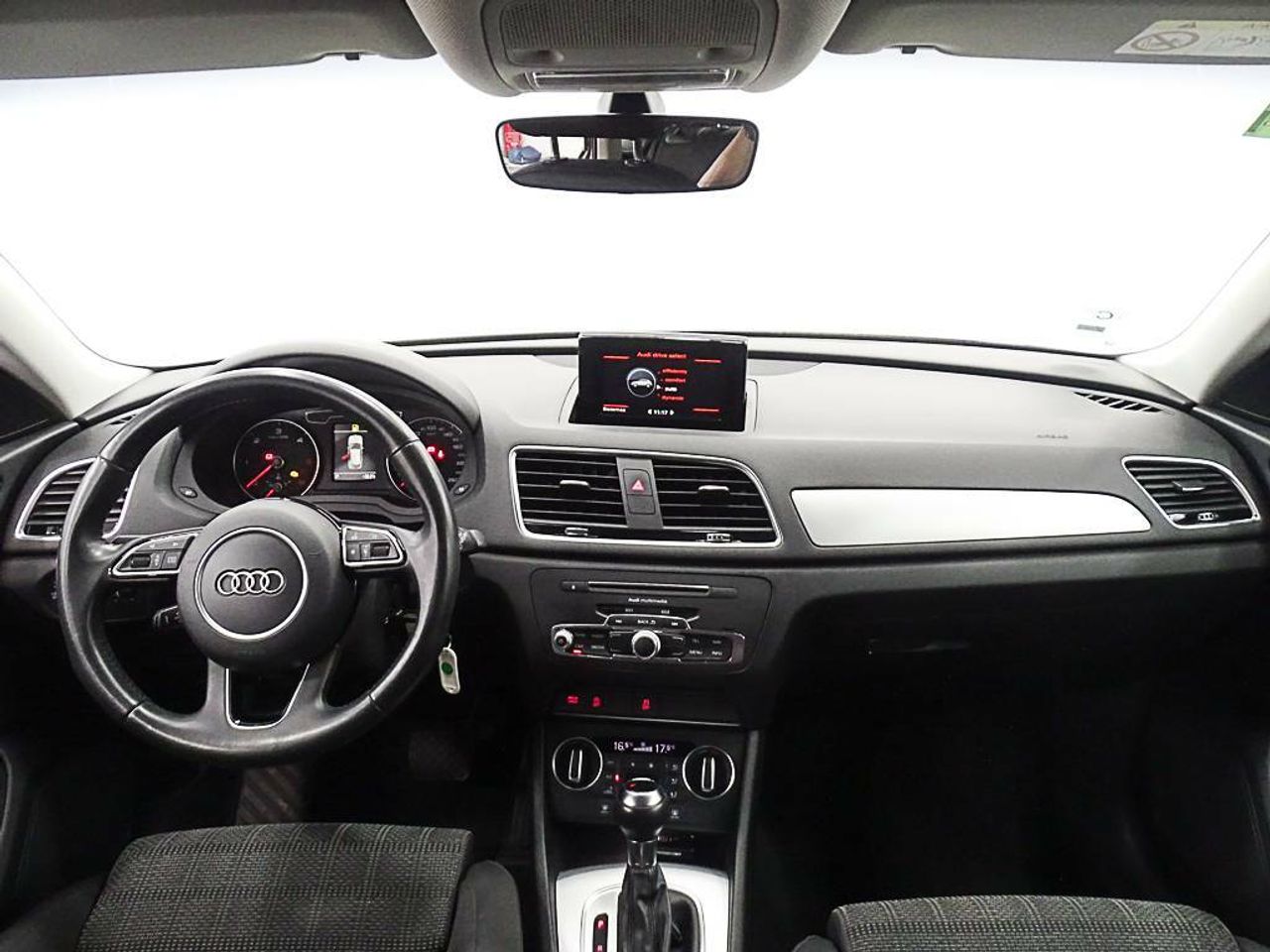 Foto Audi Q3 8