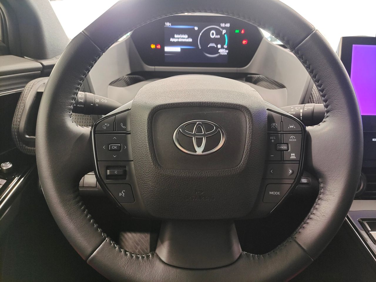 Foto Toyota BZ4X 13