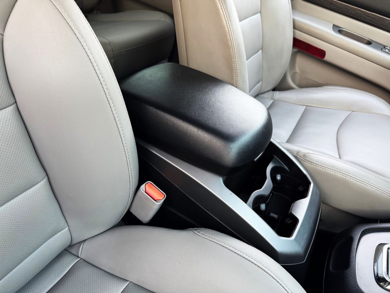 Foto SsangYong Rodius 21