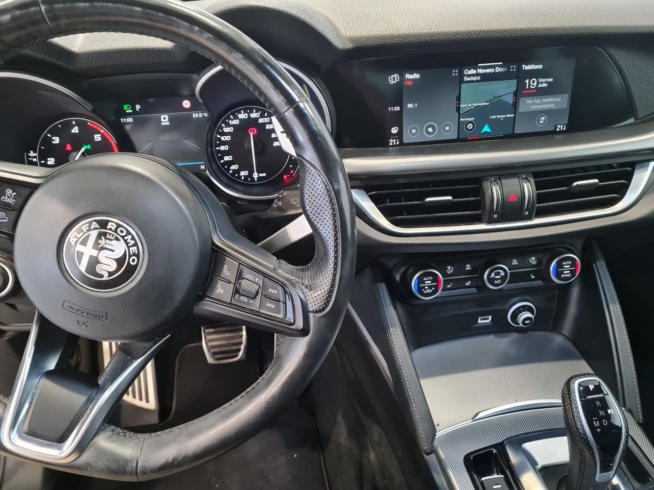 Foto Alfa Romeo Stelvio 10