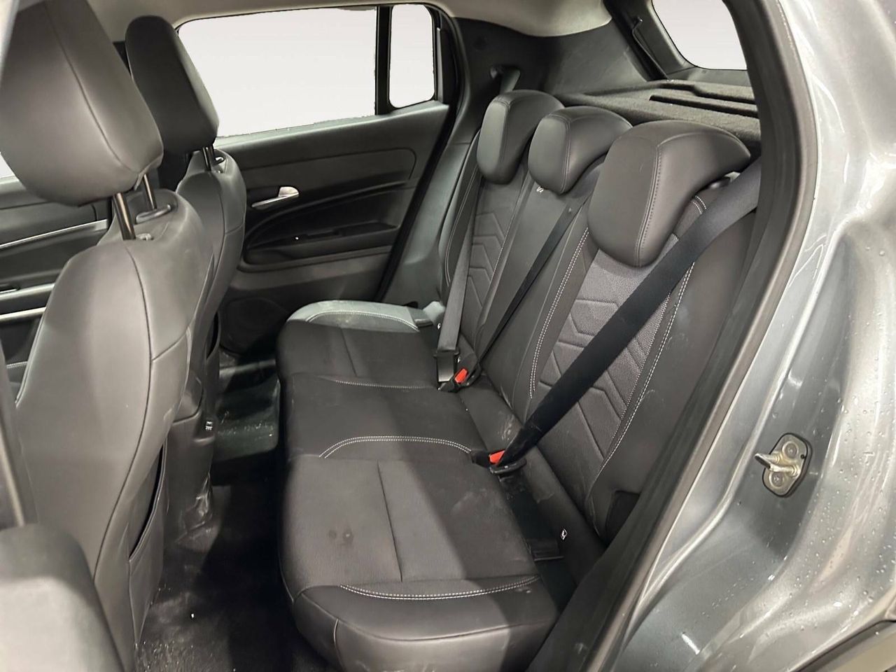 Foto Jeep Avenger 11