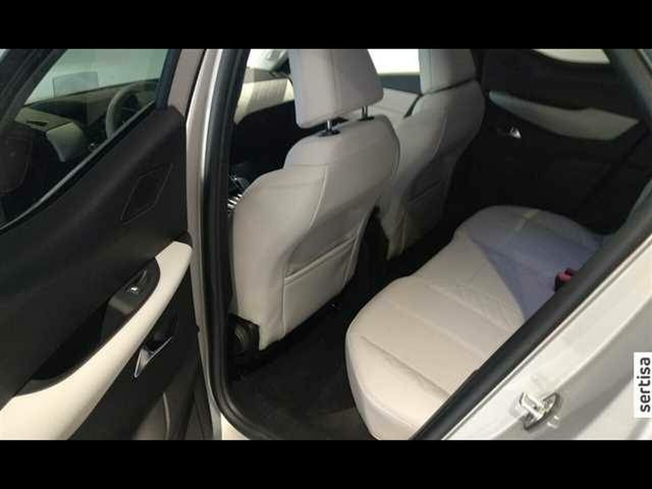Foto DS Automobiles DS 3 9