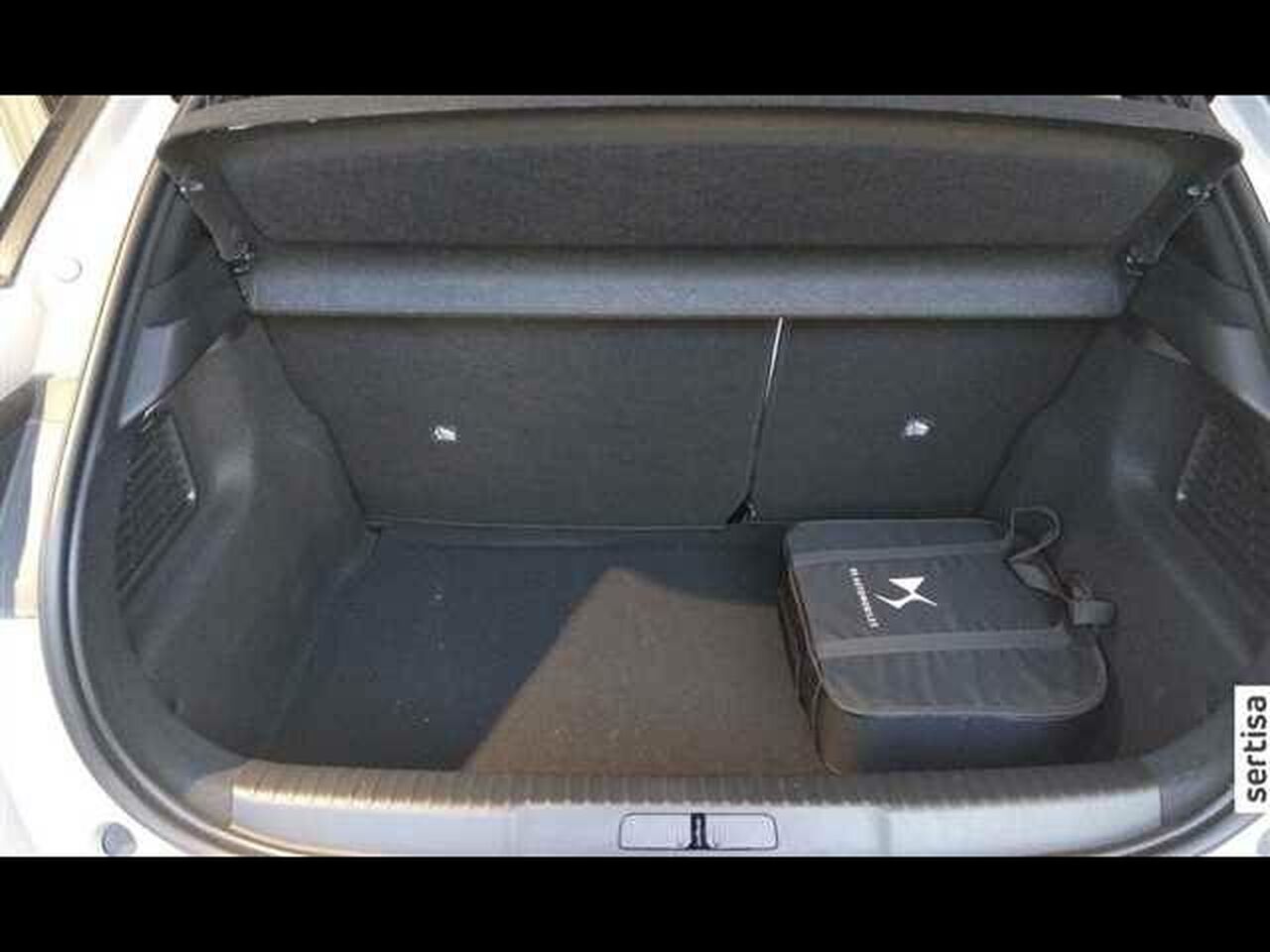 Foto DS Automobiles DS 3 10