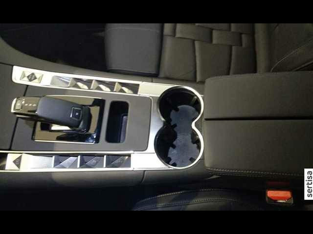 Foto DS Automobiles DS 3 9