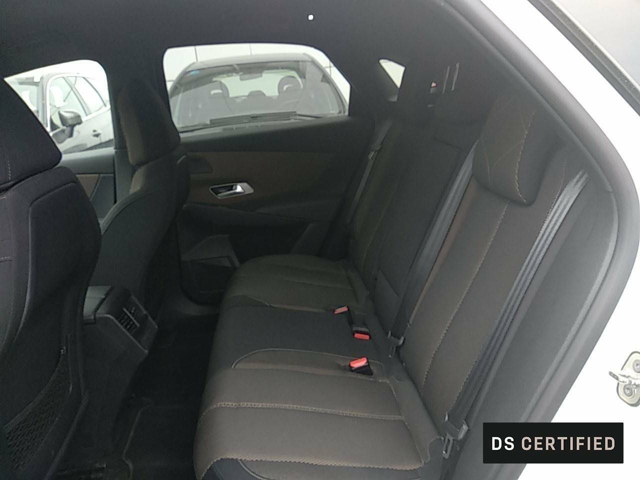 Foto DS Automobiles DS 7 10