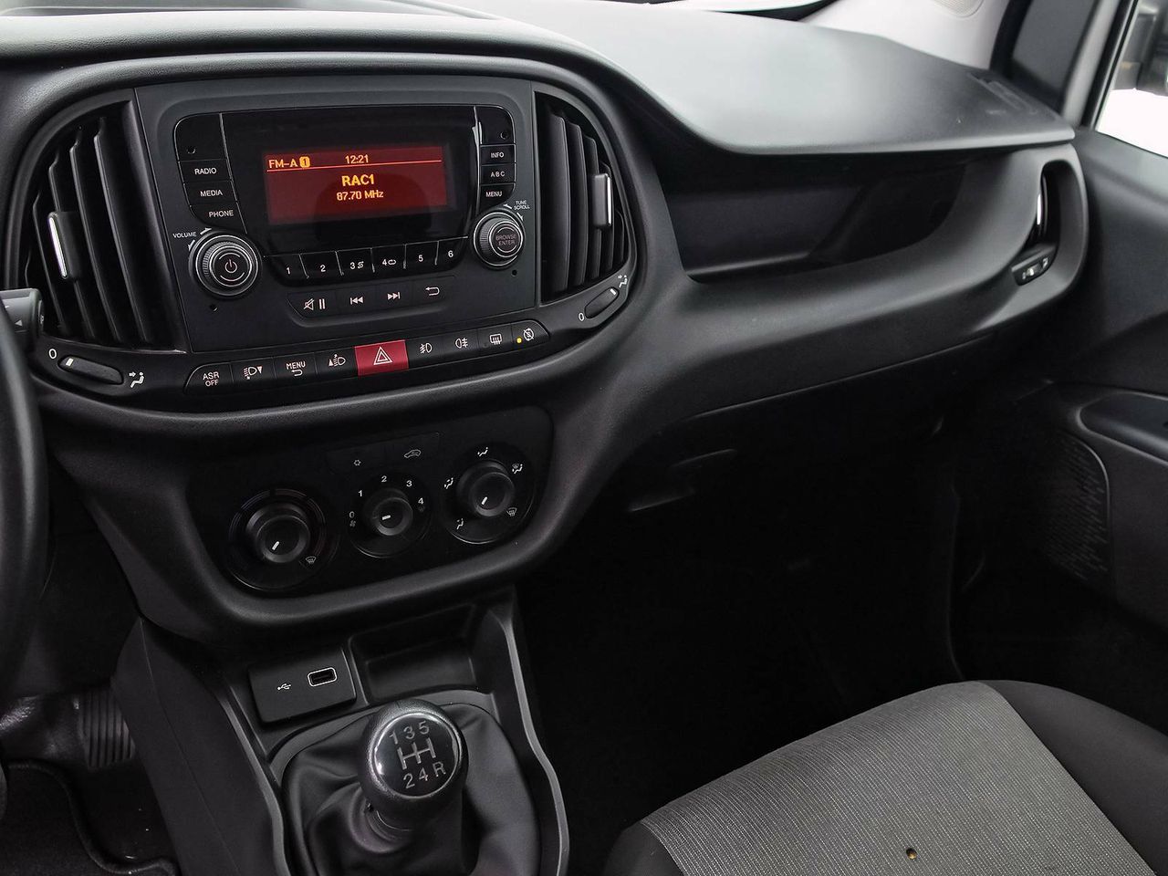 Foto Fiat Doblo 19