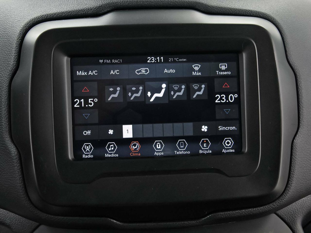 Foto Jeep Renegade 34