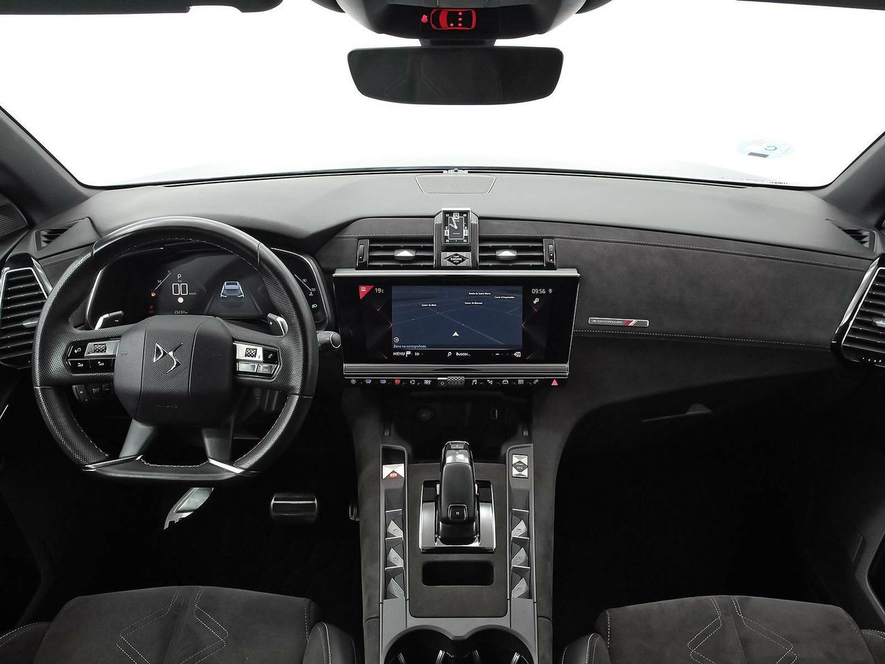 Foto DS Automobiles DS 7 8