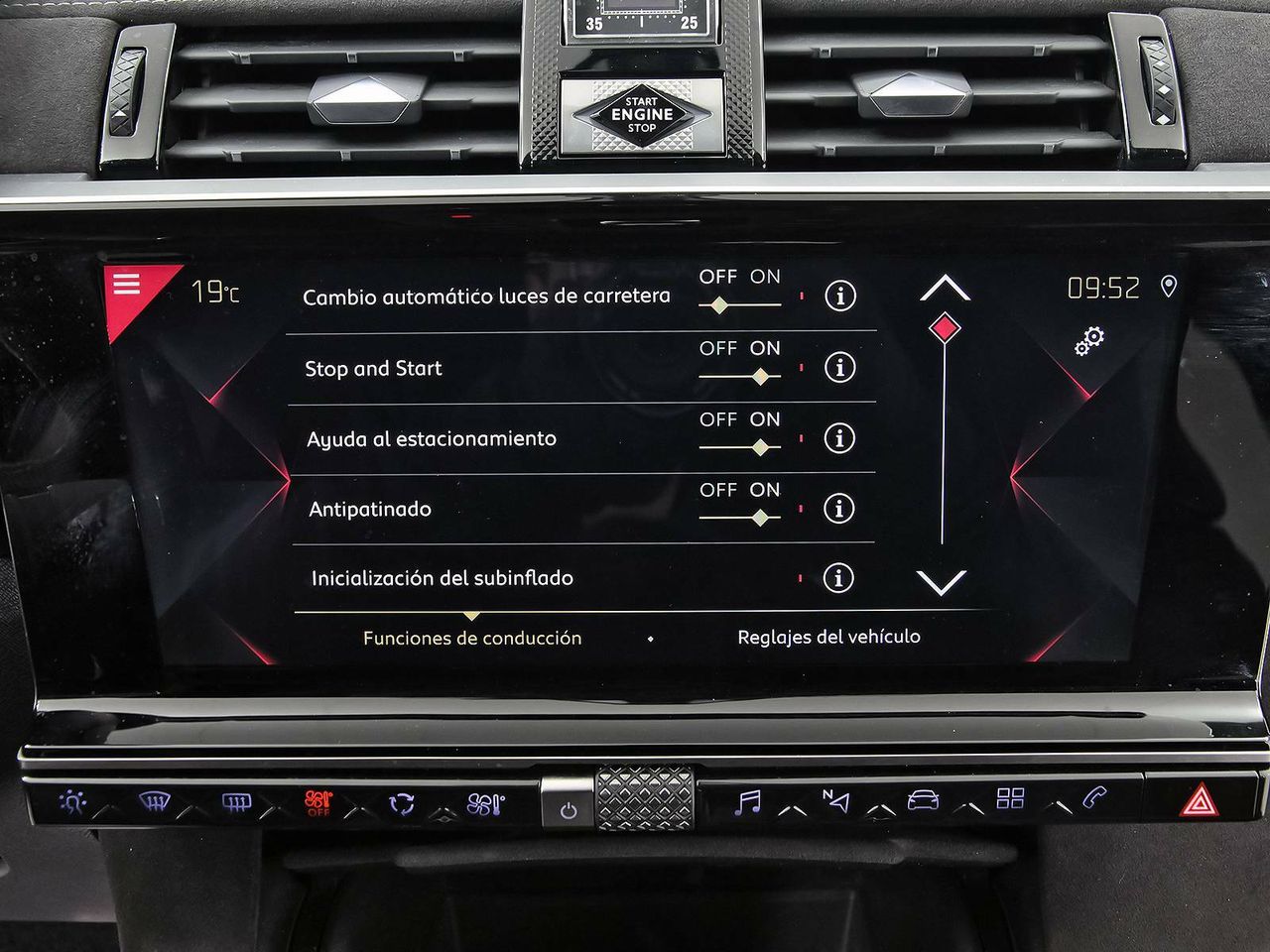 Foto DS Automobiles DS 7 27