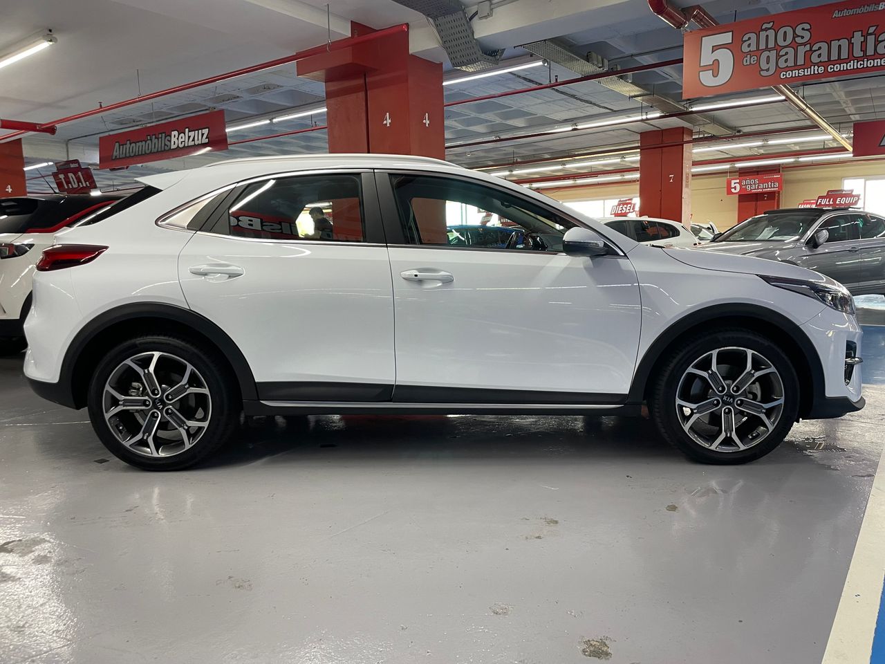 Foto Kia XCeed 17