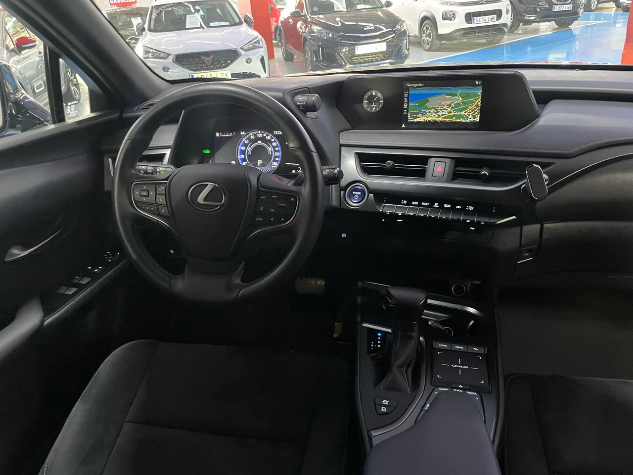 Foto Lexus UX 11