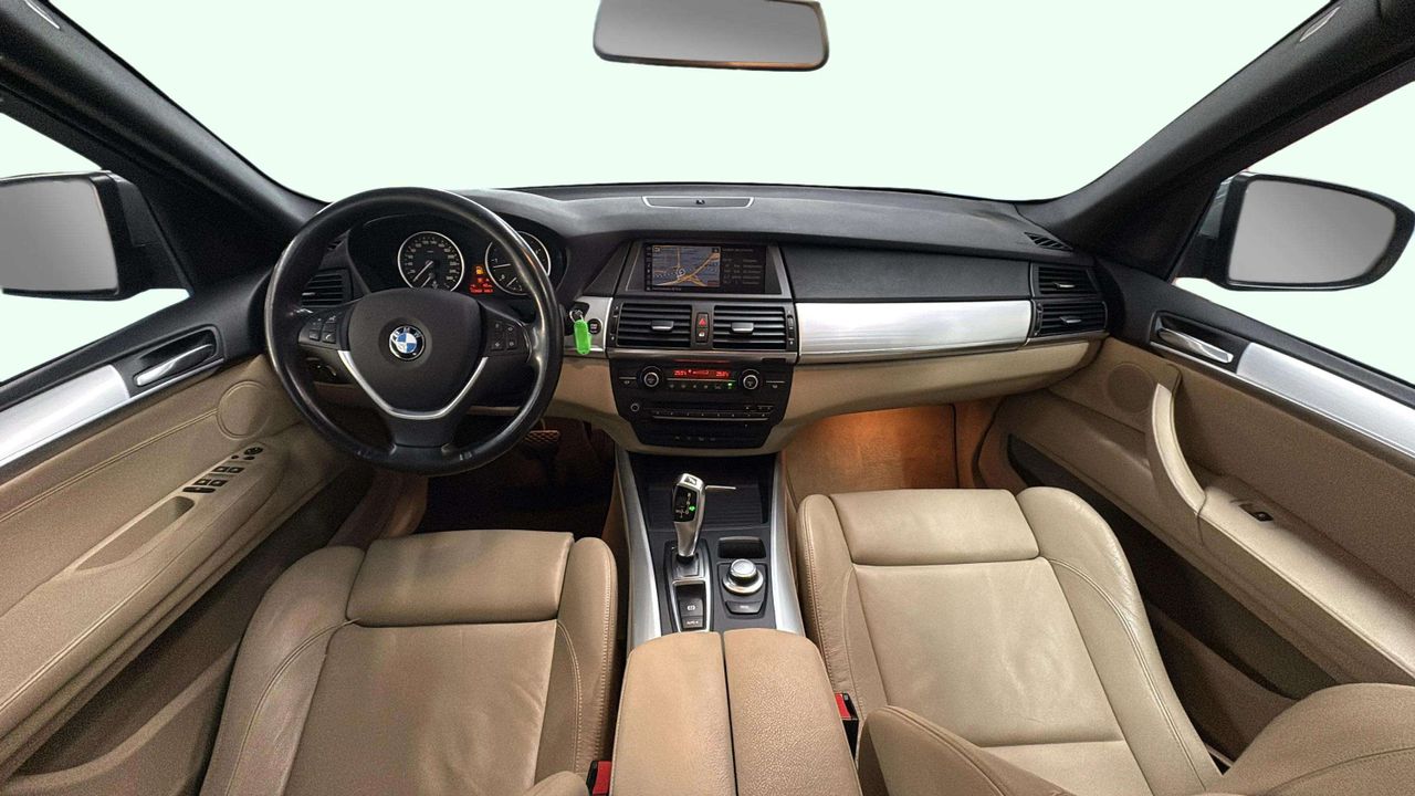 Foto BMW X5 7