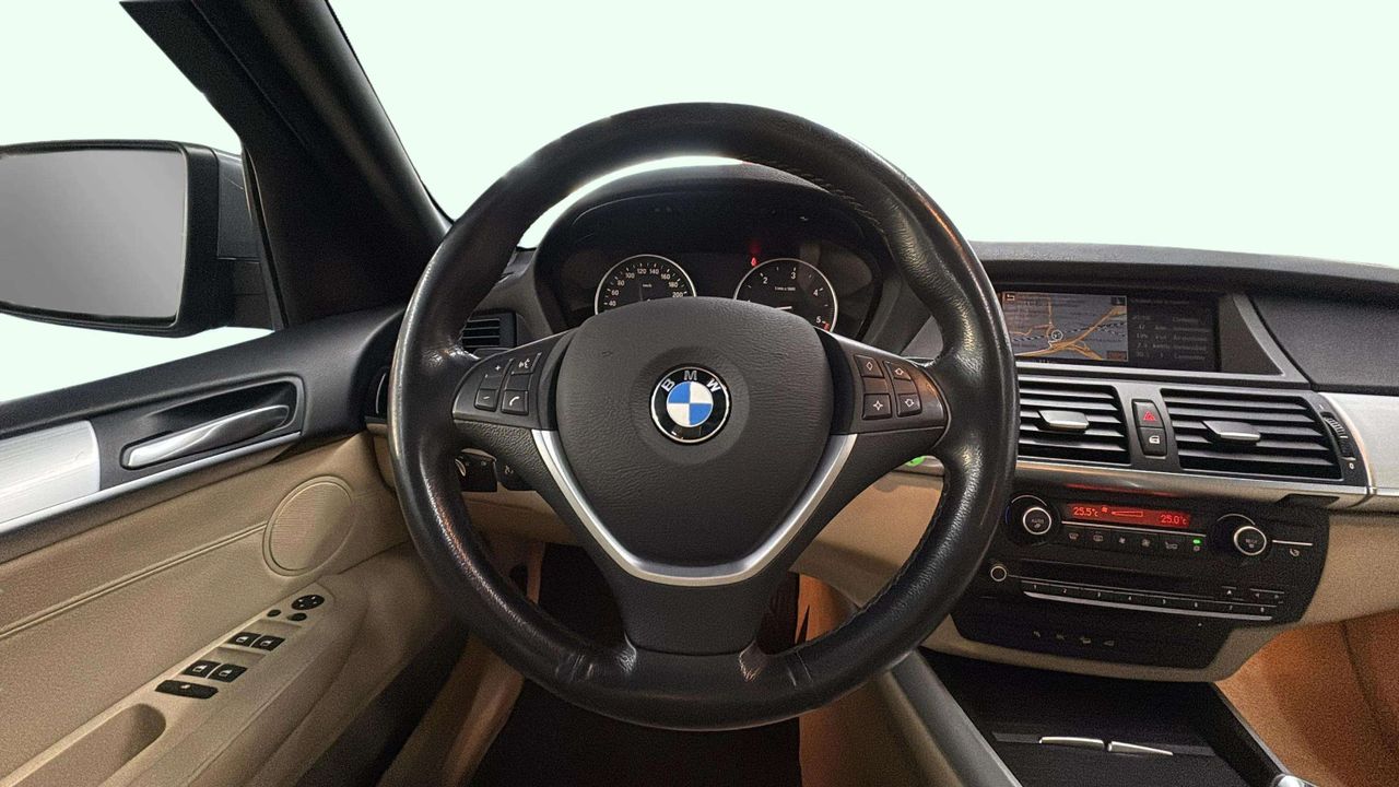 Foto BMW X5 12