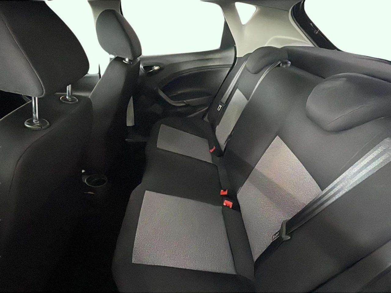 Foto Seat Ibiza 9