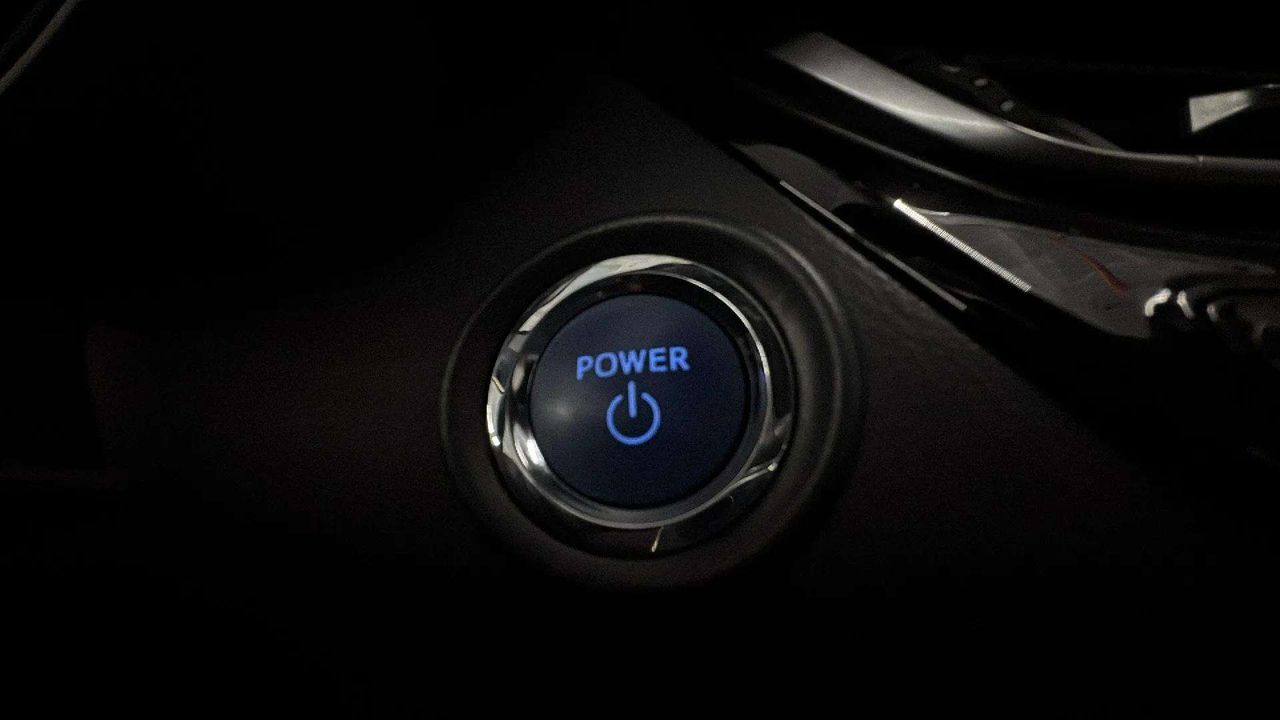 Foto Toyota C-HR 15