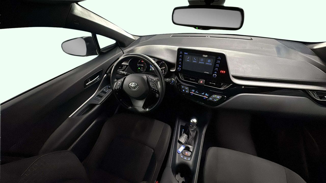 Foto Toyota C-HR 11