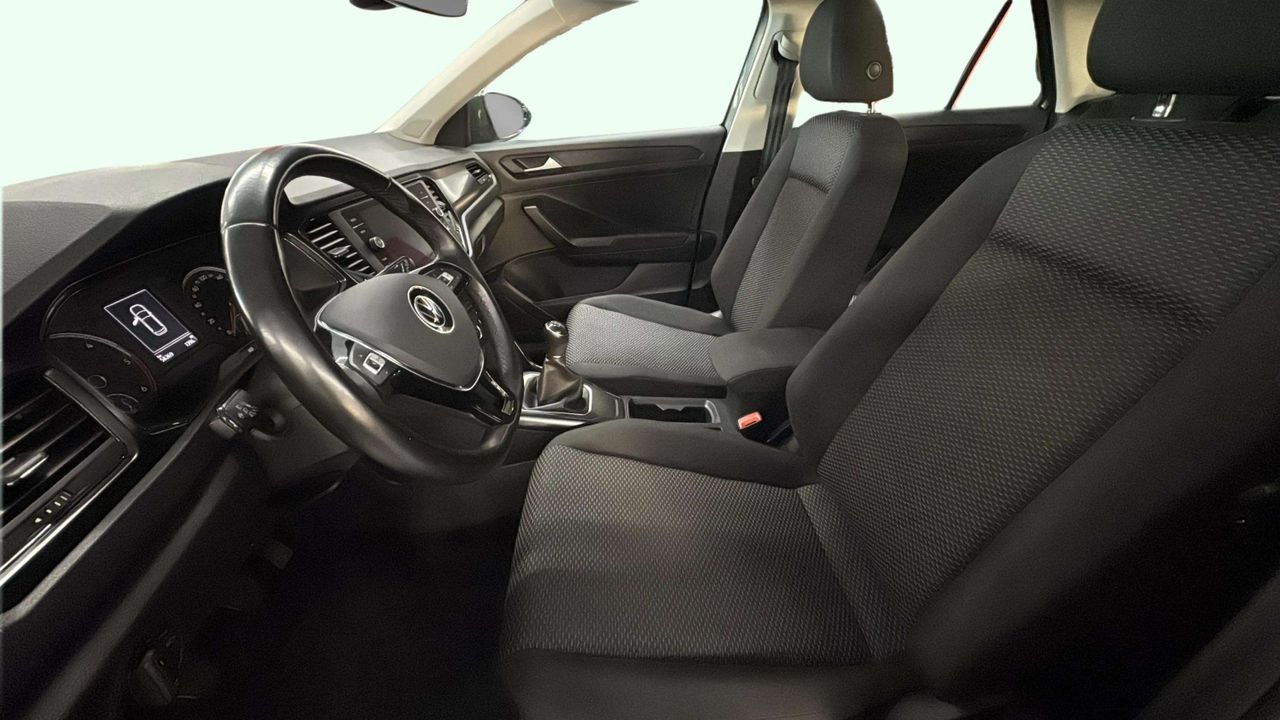 Foto Volkswagen T-Roc 10