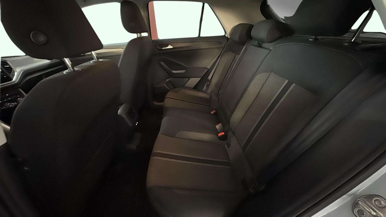 Foto Volkswagen T-Roc 10