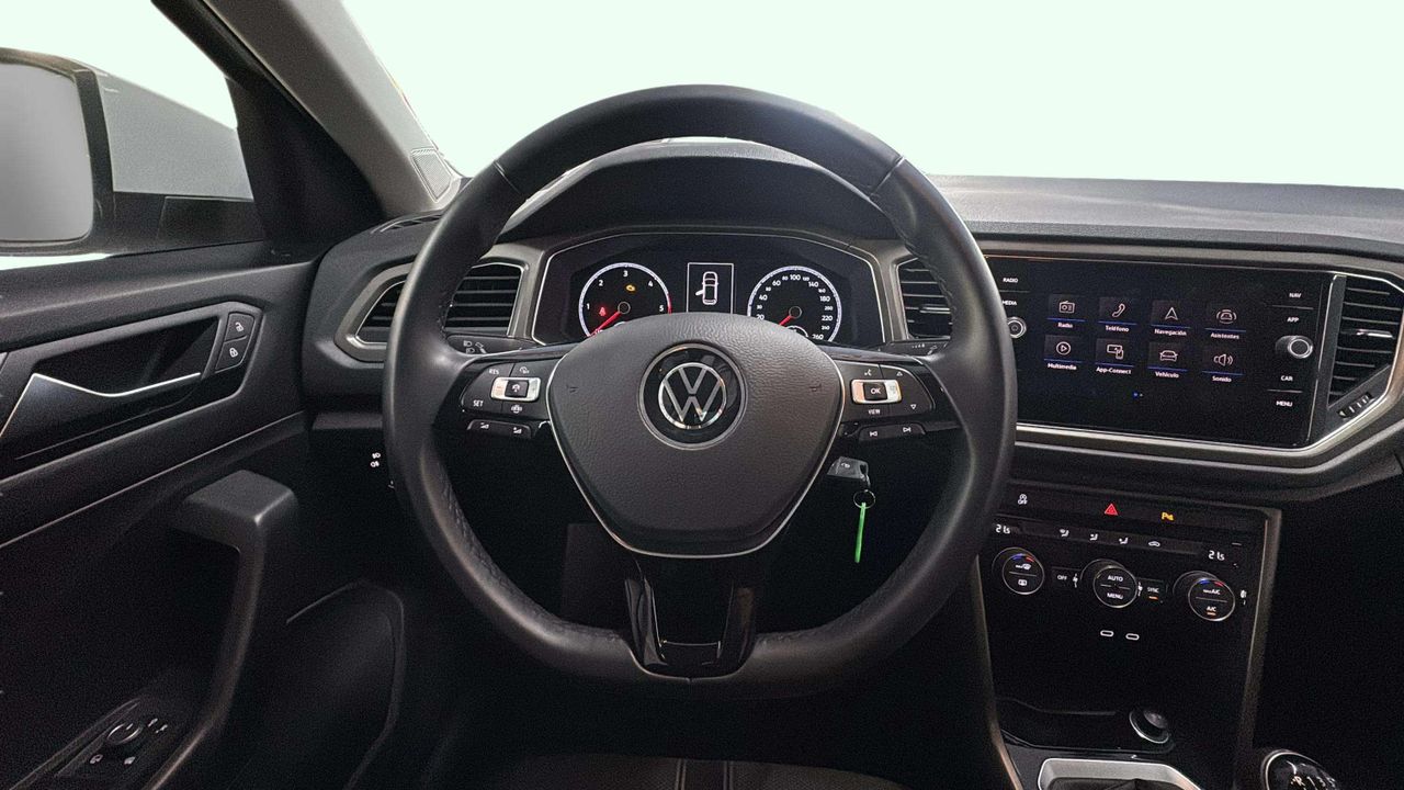 Foto Volkswagen T-Roc 12