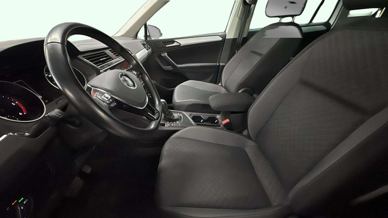 Foto Volkswagen Tiguan 9