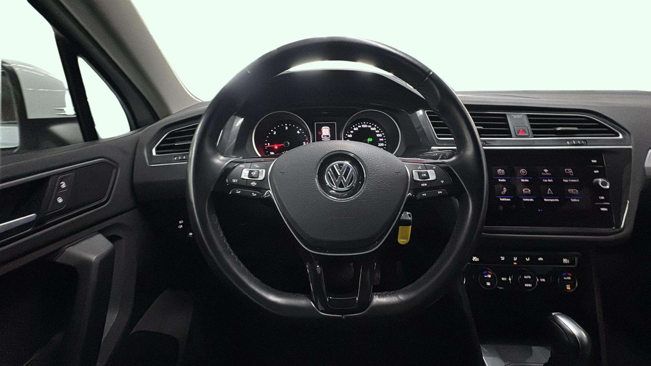Foto Volkswagen Tiguan 12