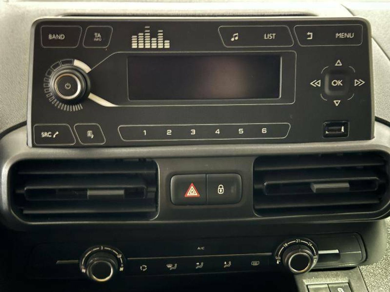 Foto Citroën Berlingo 14