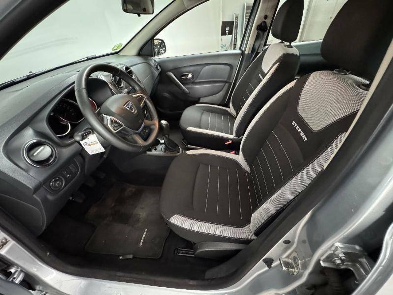 Foto Dacia Sandero 9