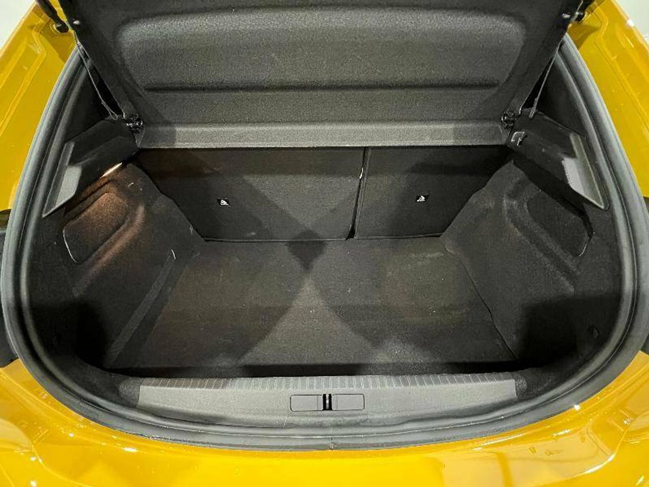 Foto Peugeot 208 6