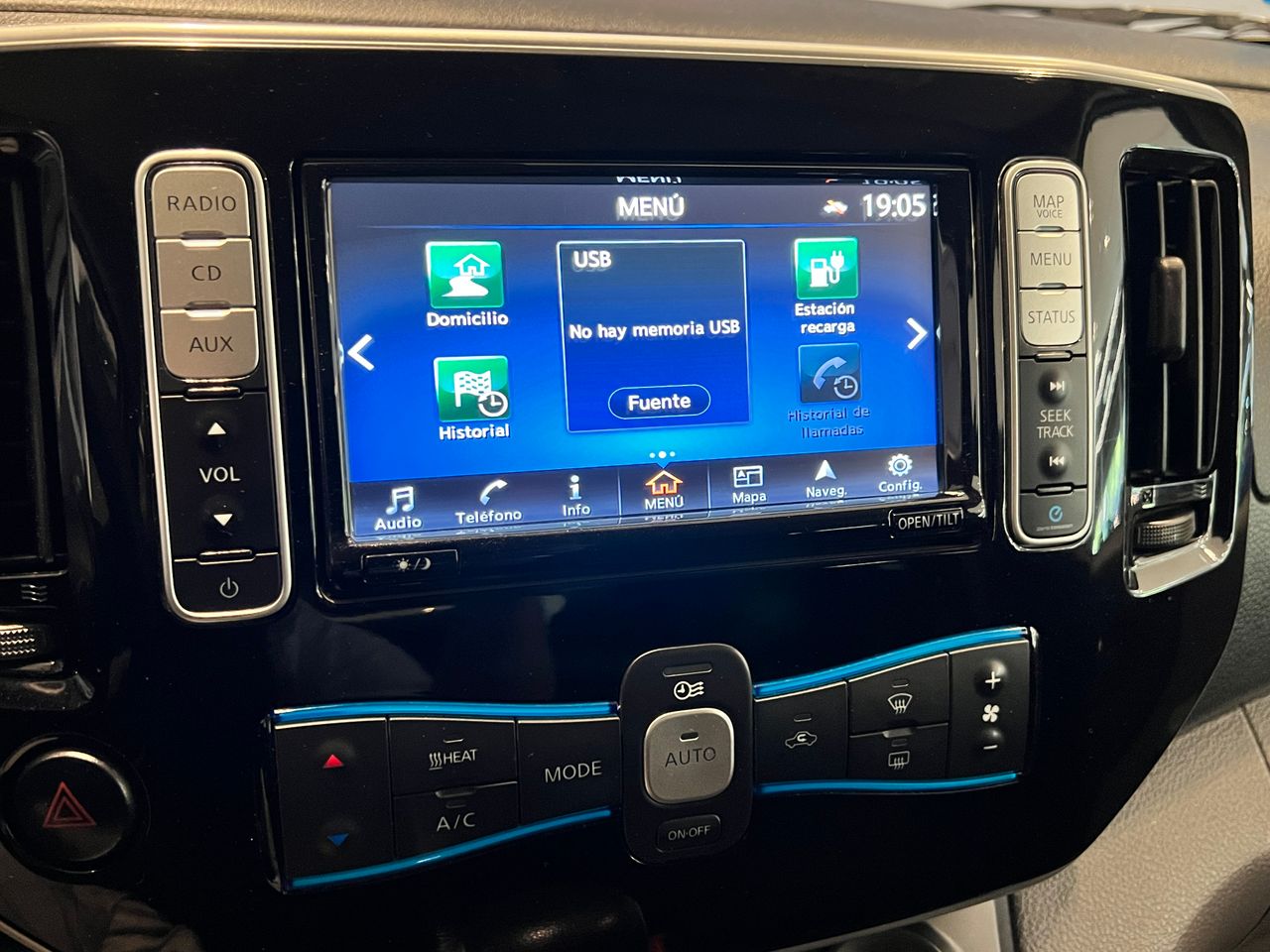 Foto Nissan e-NV200 12