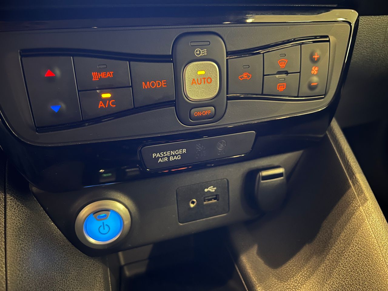Foto Nissan Leaf 15
