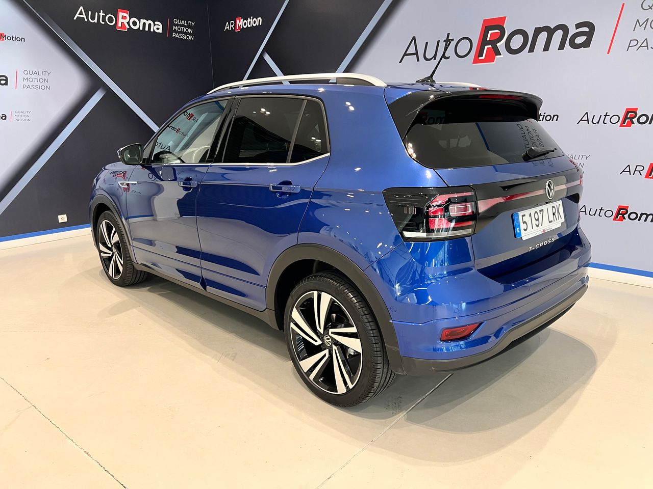Foto Volkswagen T-Cross 4