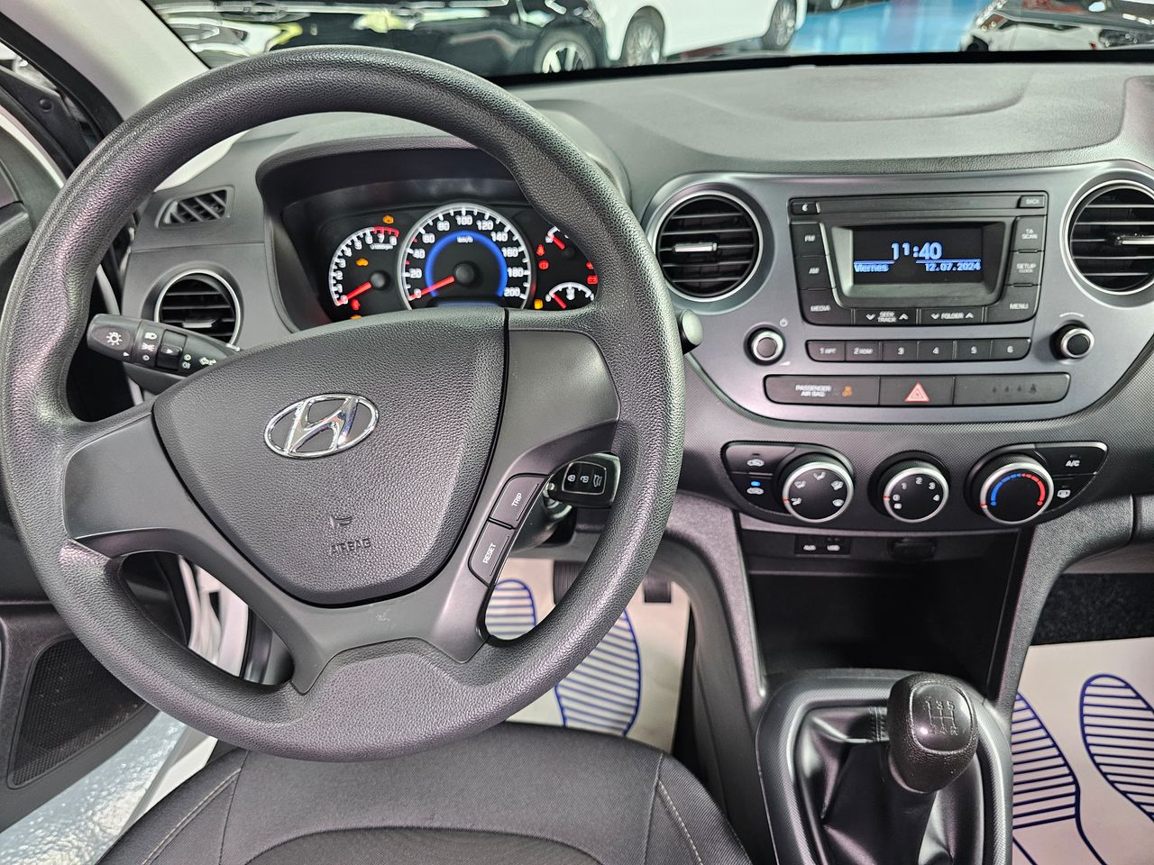 Foto Hyundai i10 12