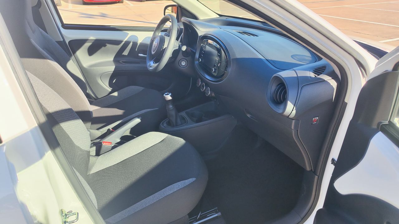 Foto Toyota Aygo 12