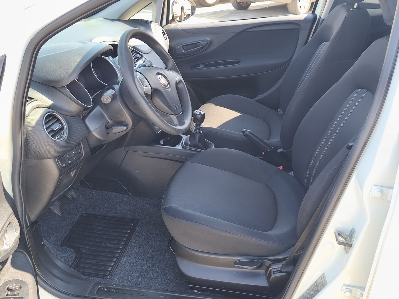 Foto Fiat Punto 10