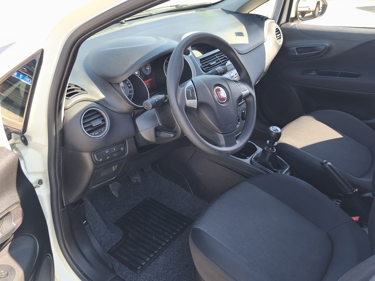 Foto Fiat Punto 11