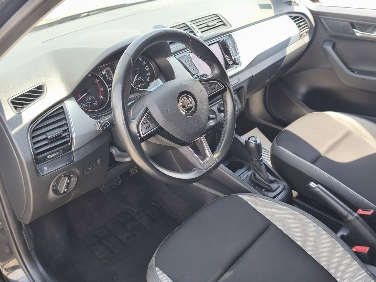 Foto Skoda Fabia 10
