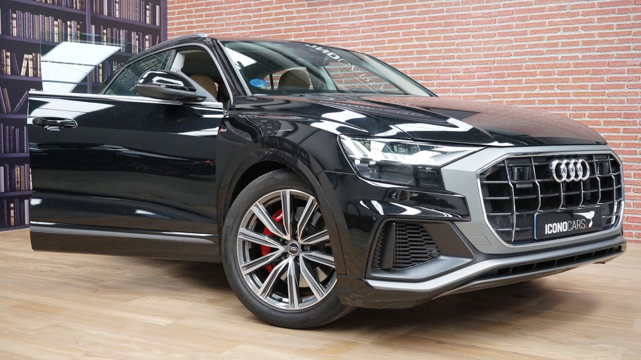 Foto Audi Q8 3