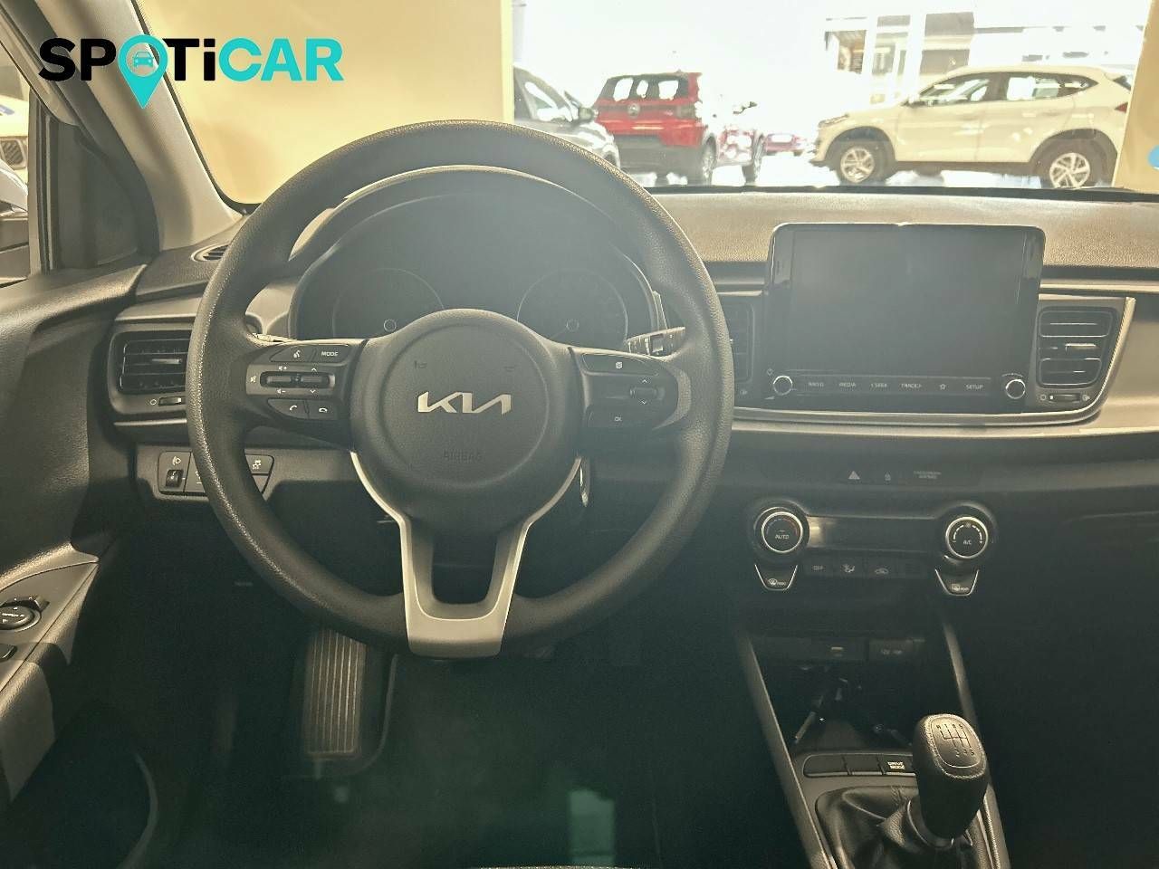 Foto Kia Rio 8
