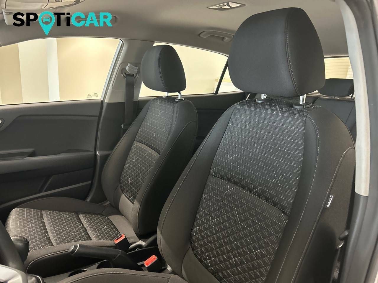 Foto Kia Rio 9