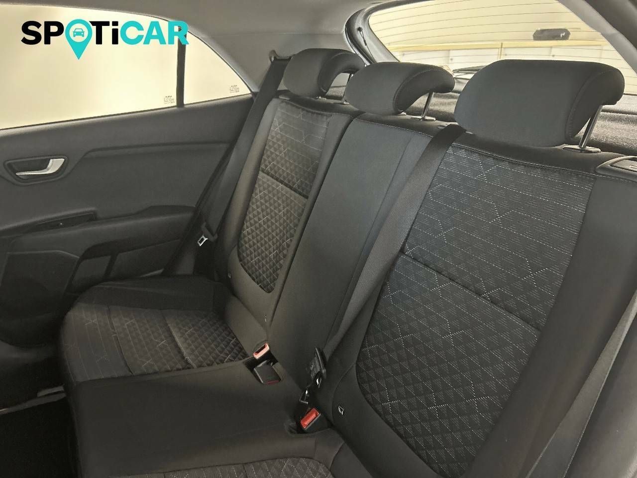 Foto Kia Rio 10