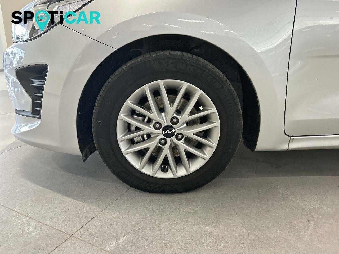 Foto Kia Rio 11
