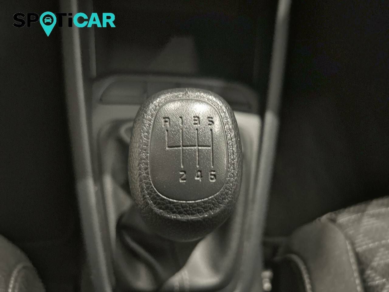 Foto Kia Rio 17