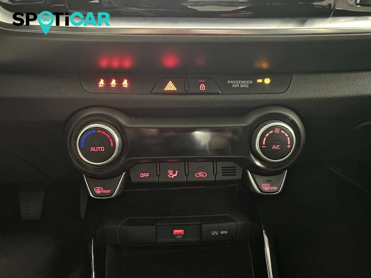 Foto Kia Stonic 14