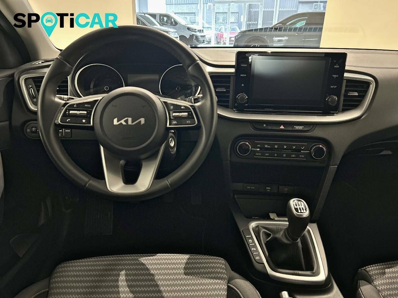 Foto Kia XCeed 8