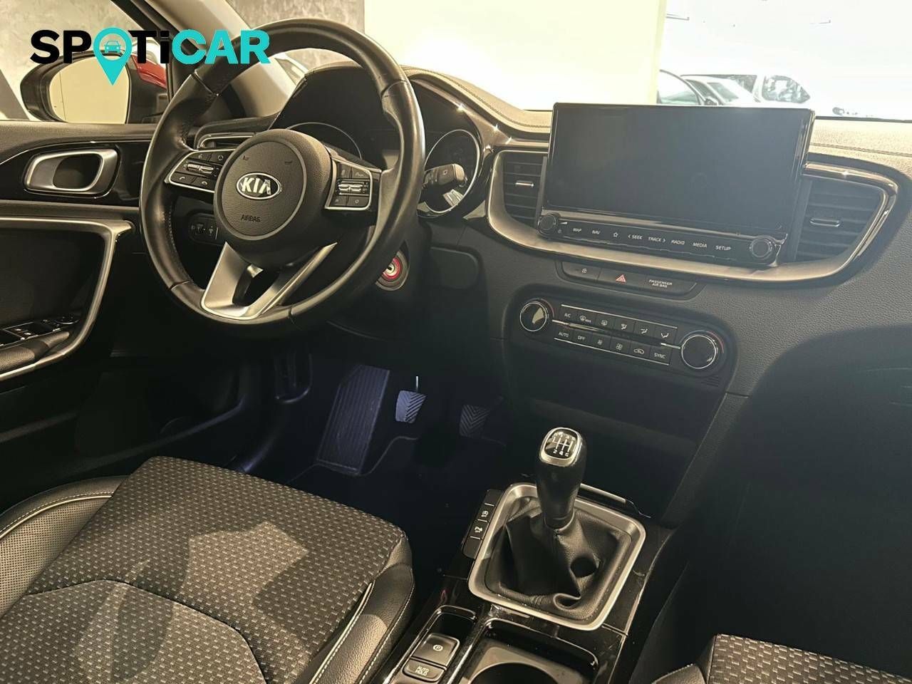 Foto Kia XCeed 10