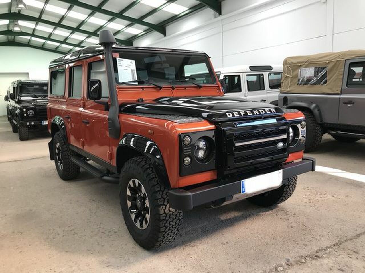 Foto Land-Rover Defender 2